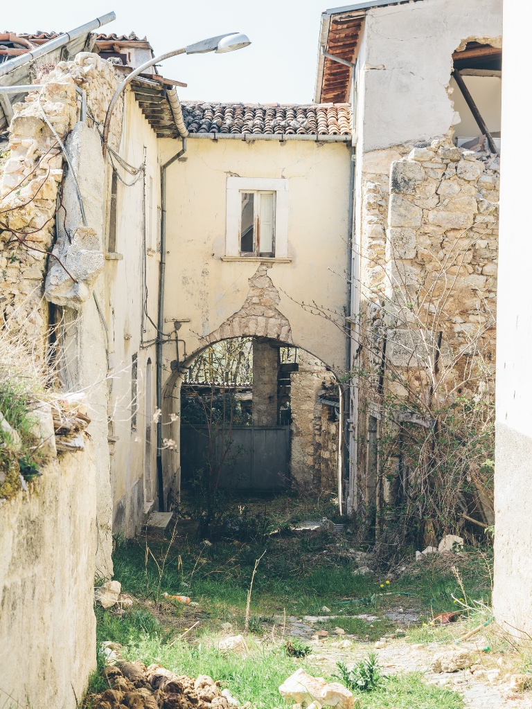L'Aquila après le tremblement de terre de 2009_détails