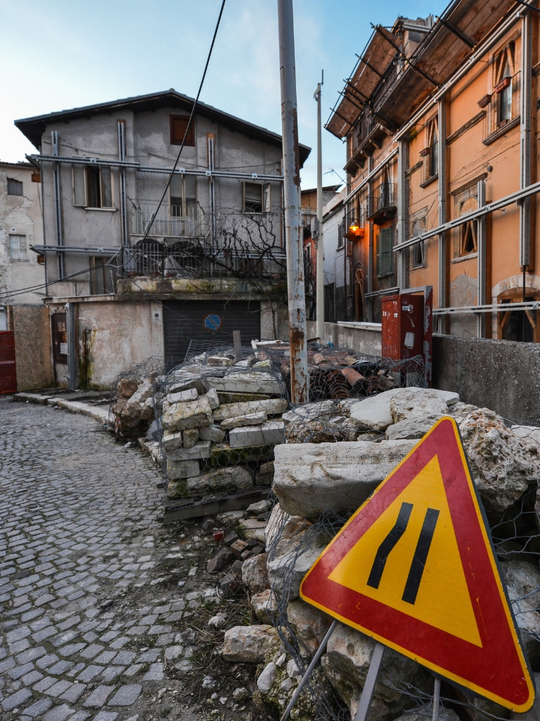 Destruction à l'Aquila après le tremblement de terre de 2009
